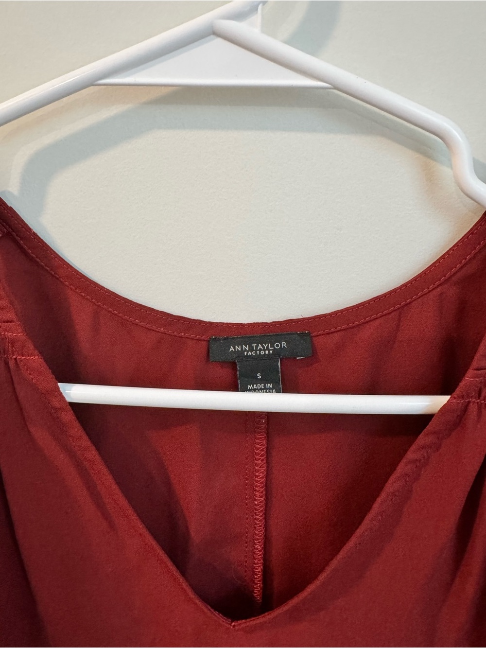 Ann Taylor Bundle- 2 dresses, 2 blouses, 1 shorts - Picture 8 of 11